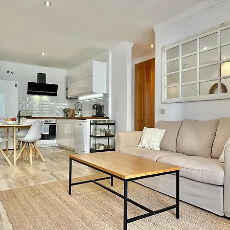 Casa Elsa With Free Parking لوس أبريغوس