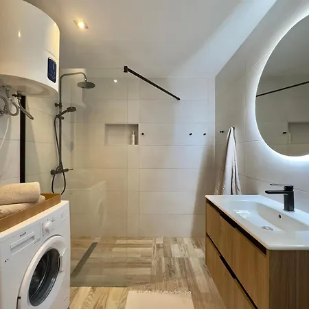 Casa Elsa With Free Parking Διαμέρισμα *